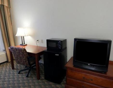 Express & By Ihg 2*